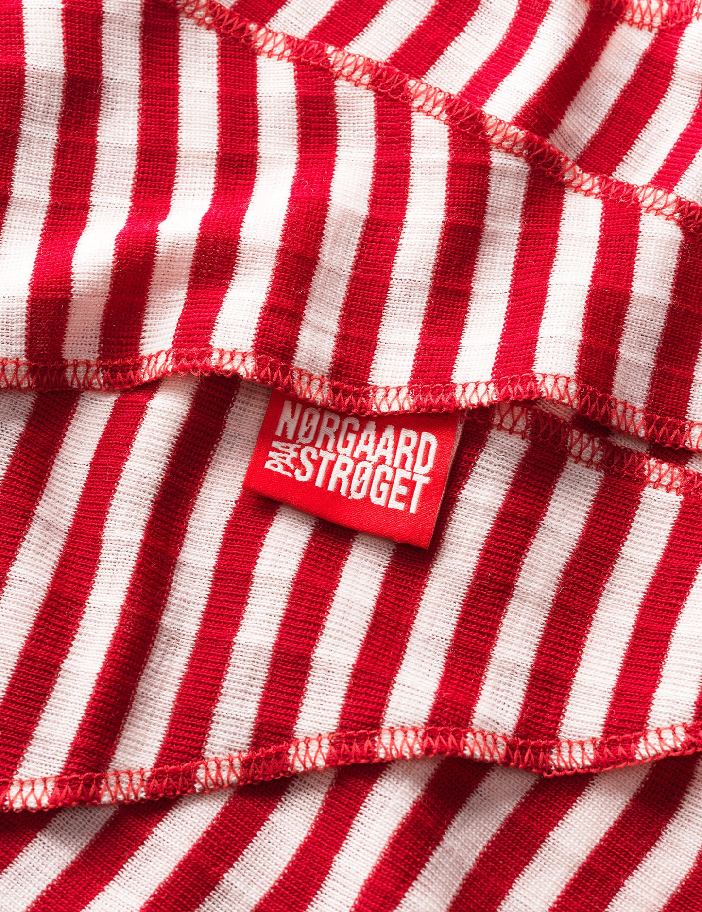 NPS Scarf Triangle Wool, Red/Ecru