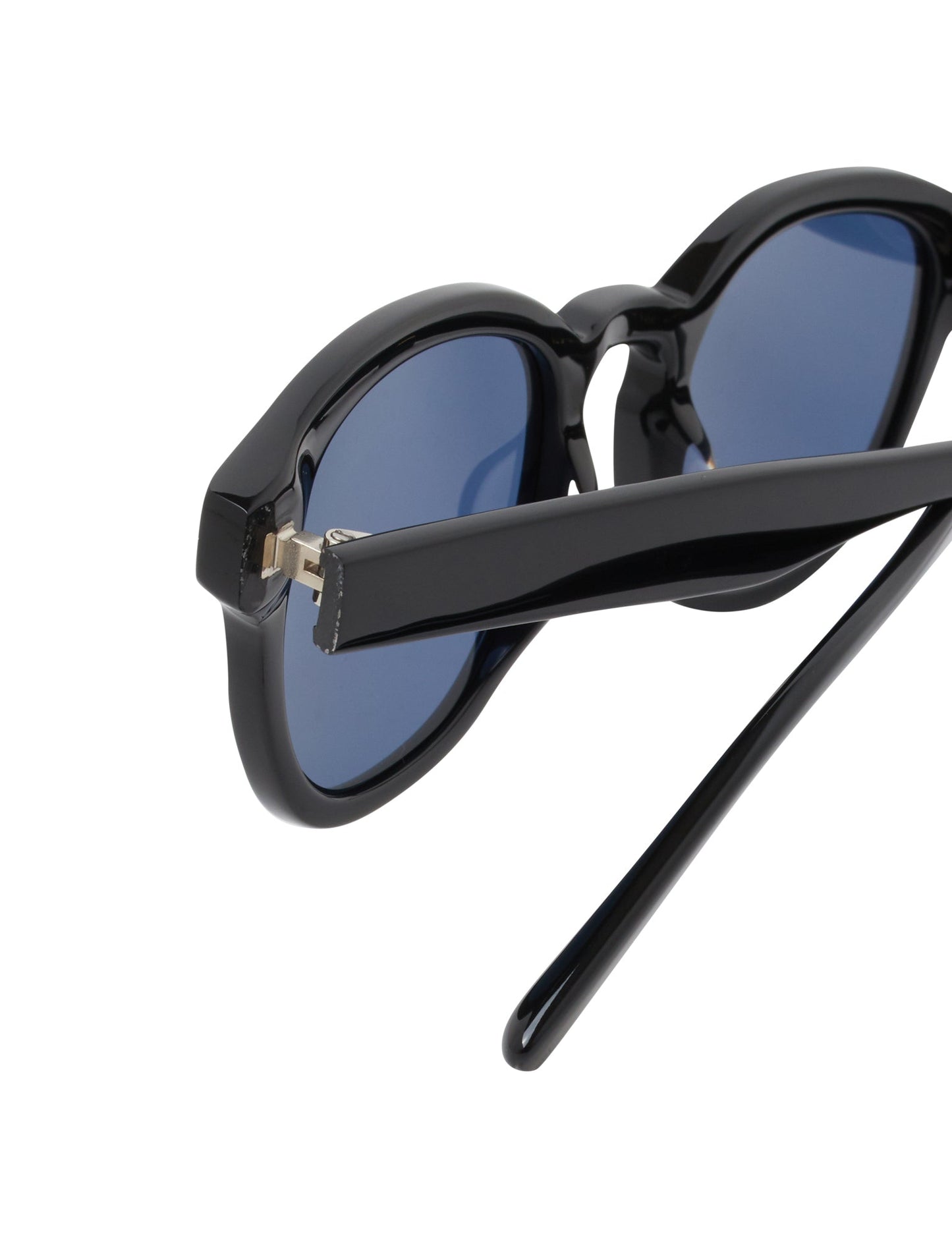 Sole Nash, Black
