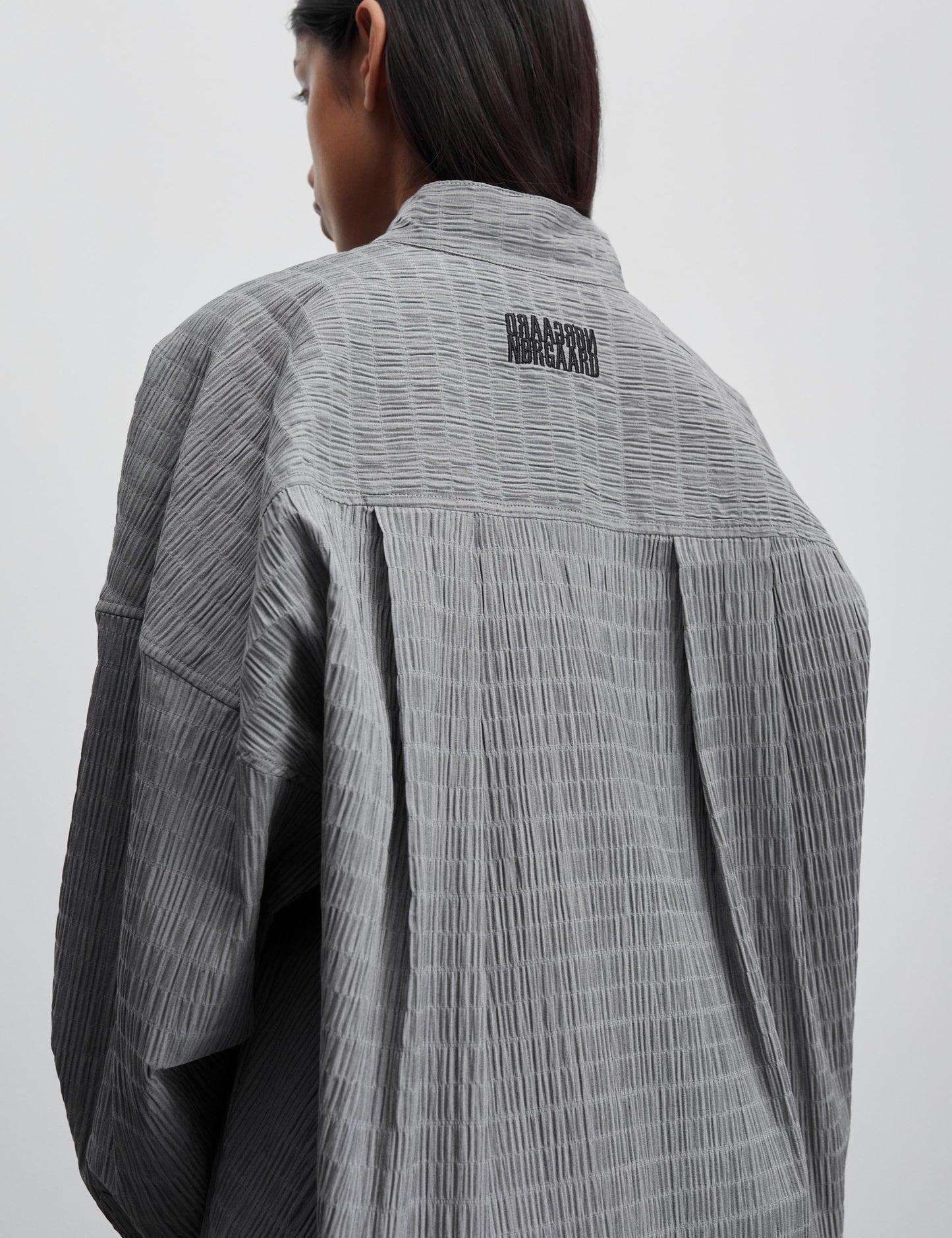 Crinckle Pop Fran Shirt, Asphalt/Black