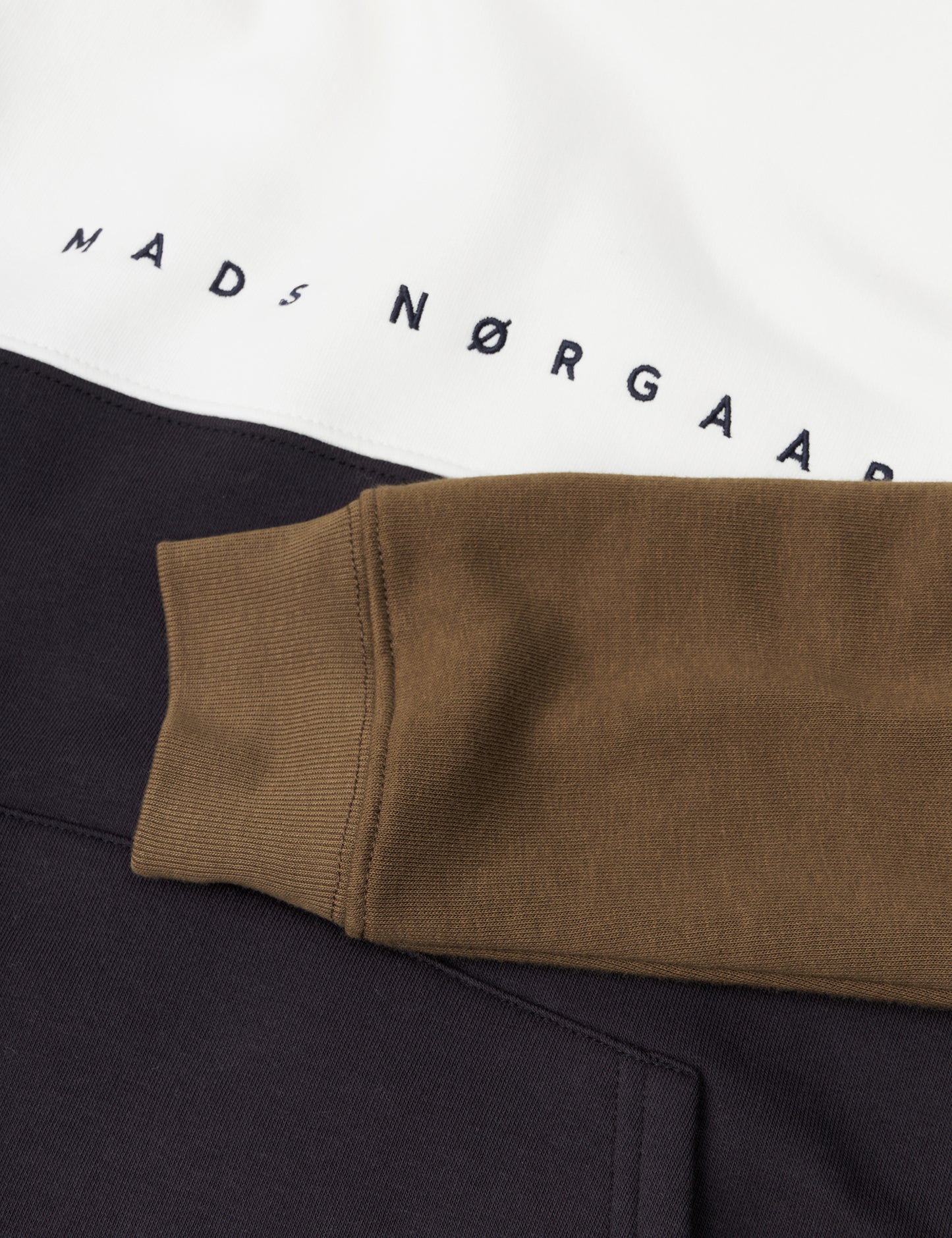 Standard Hudini Block Sweatshirt, Deep Well/Marshmallow/Cup