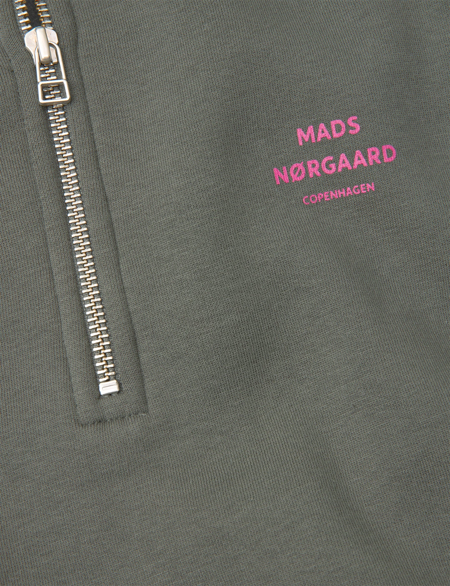 Standard Half Zip Logo Sweat, Beluga