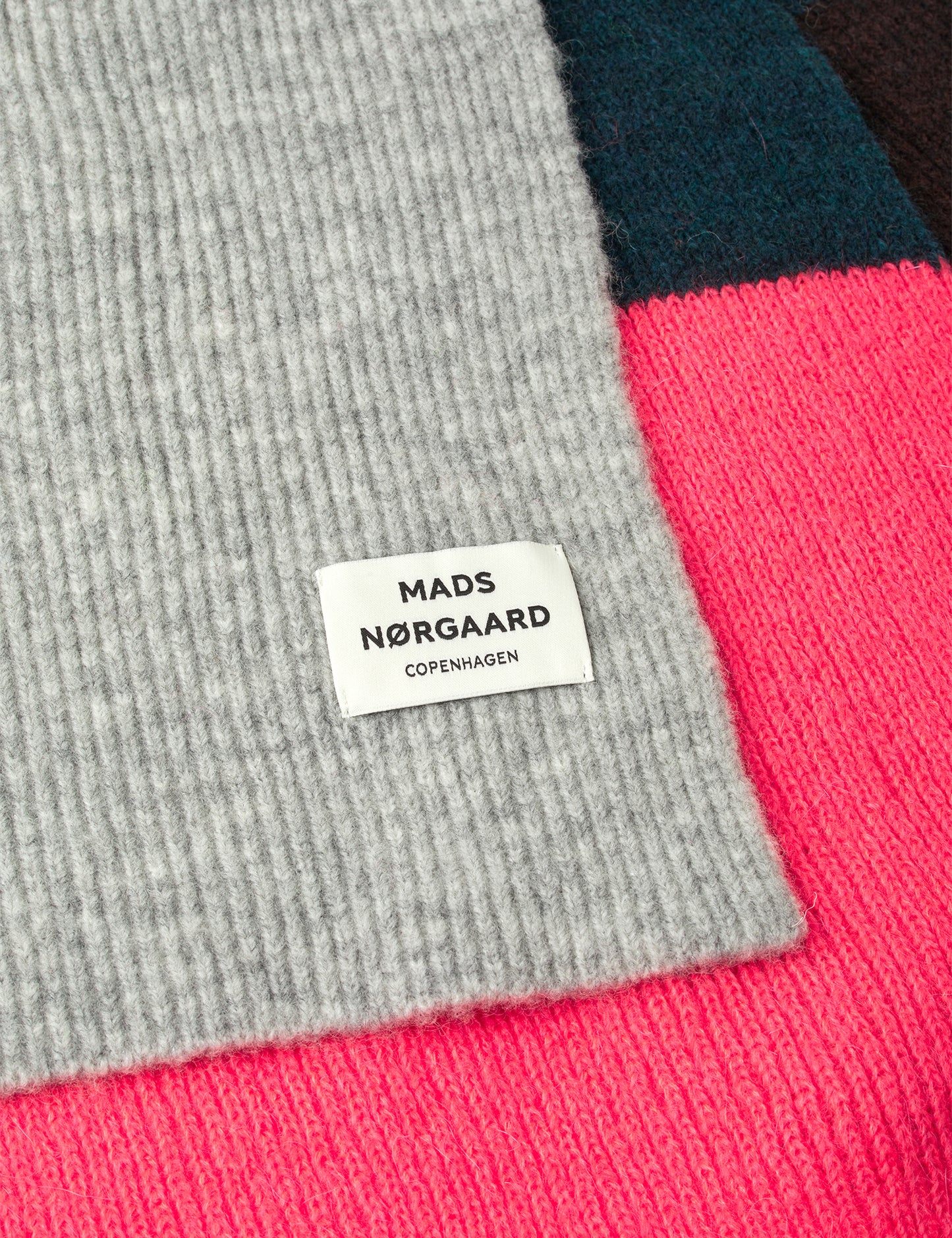 Tosca Alva Stripe Scarf, Sea Moss/Chestnut