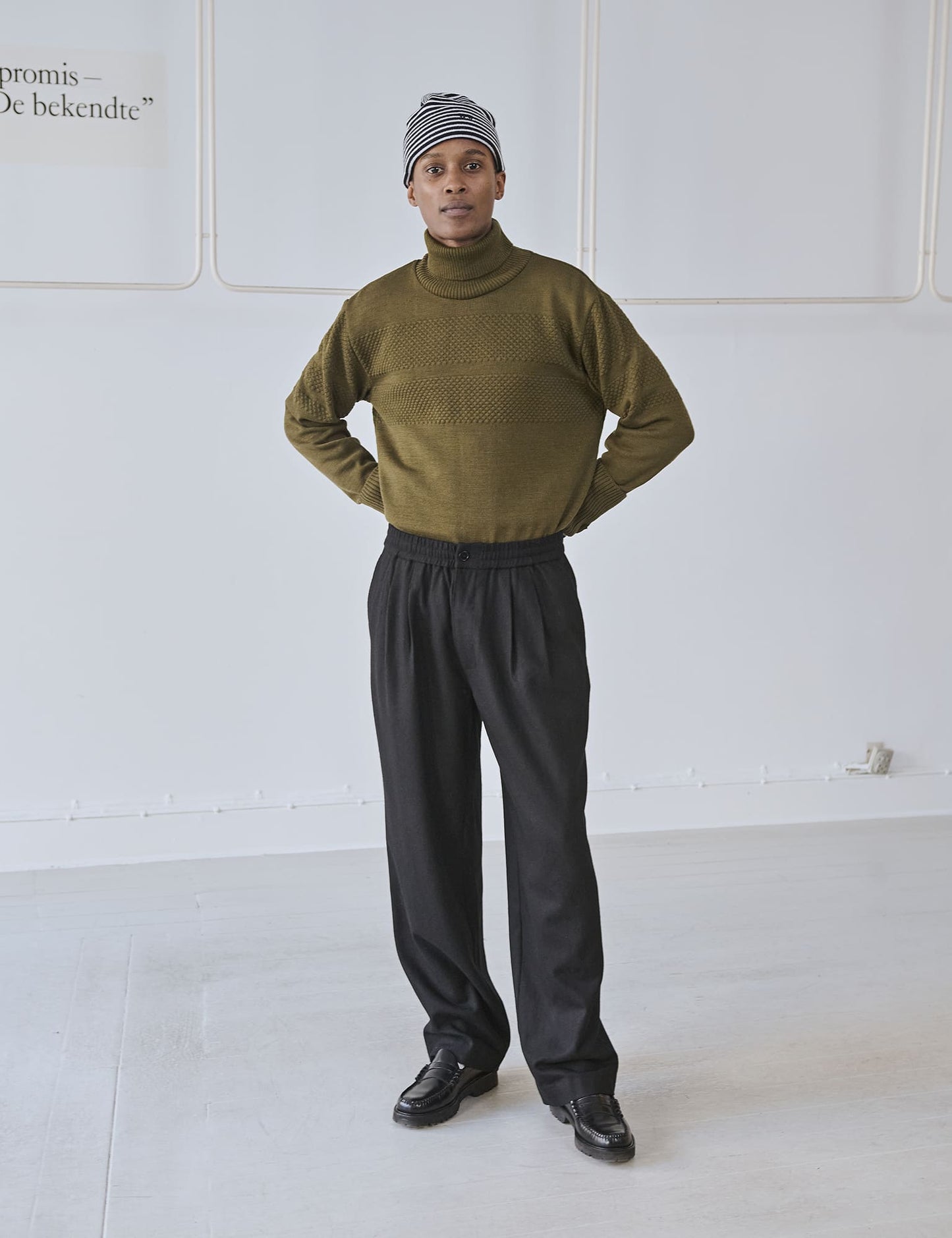 Fancy Wool Drawstring Pants, Black