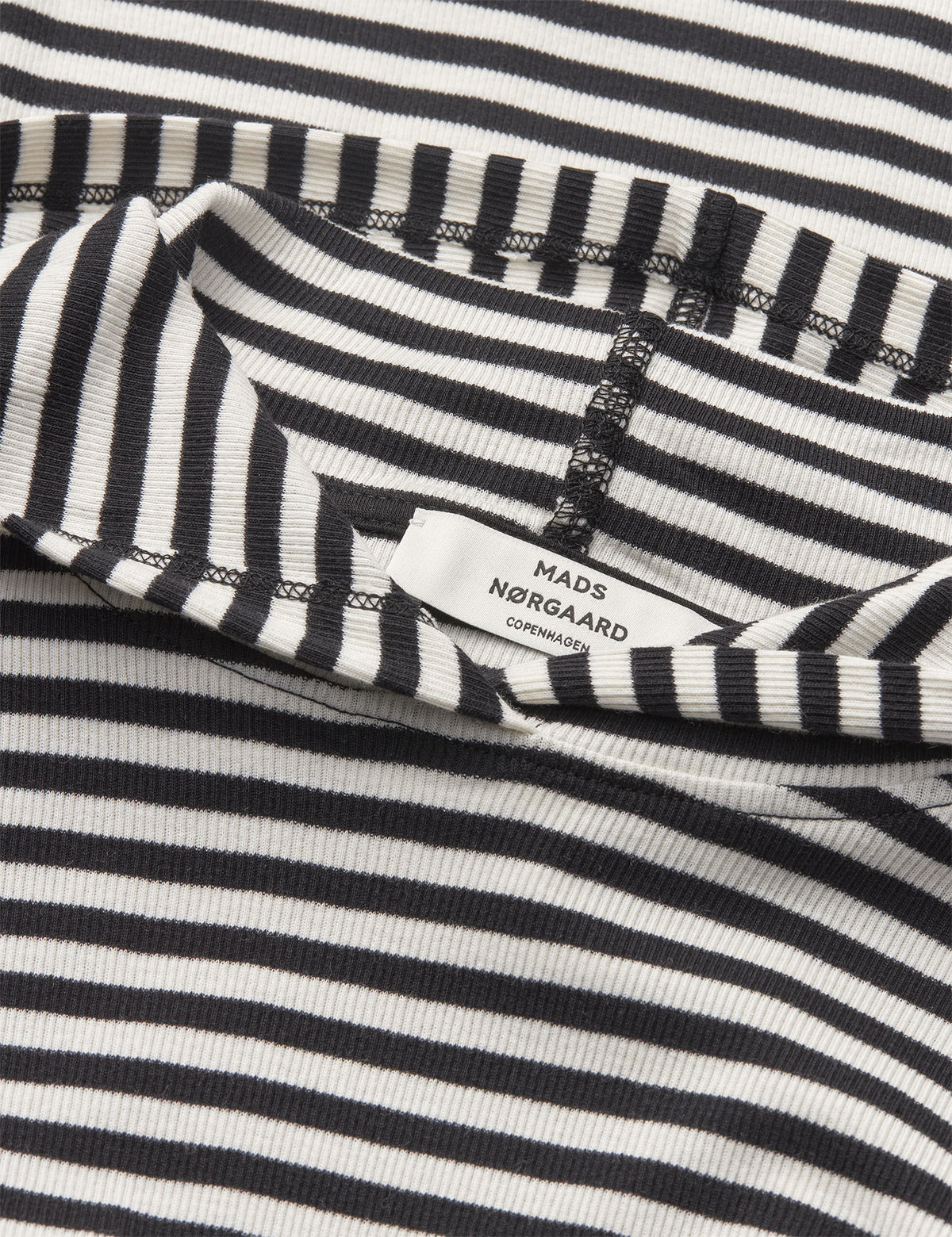 2x2 Cotton Stripe Tutti Hood, Black/Vanilla Ice