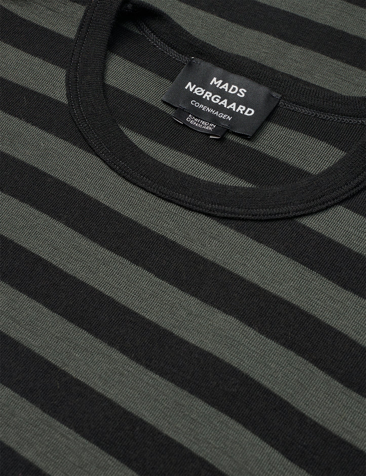 Fine Wool Tobias Knit, Tarmac/Black ST.