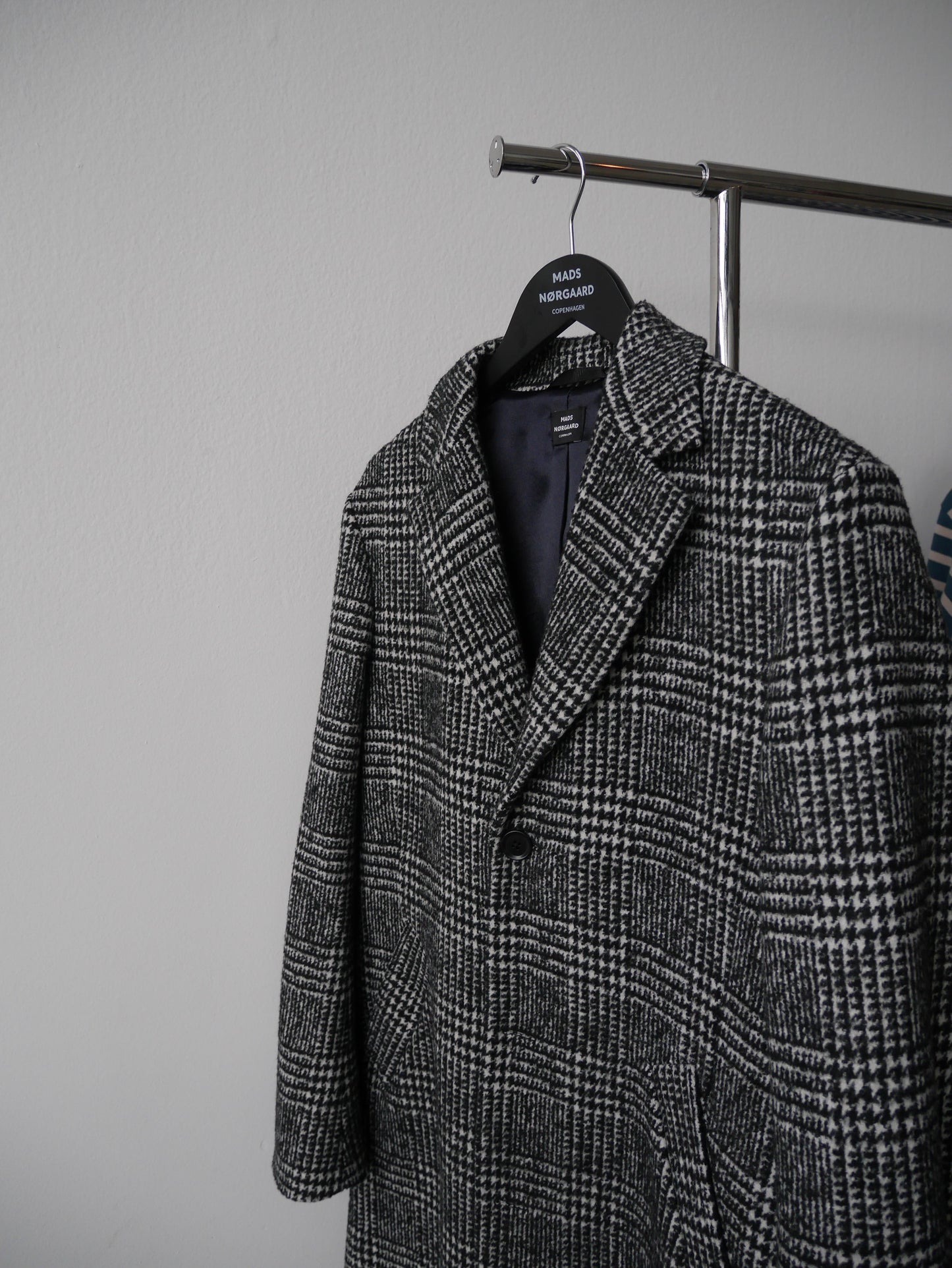 PoW Charles, Black/White Check