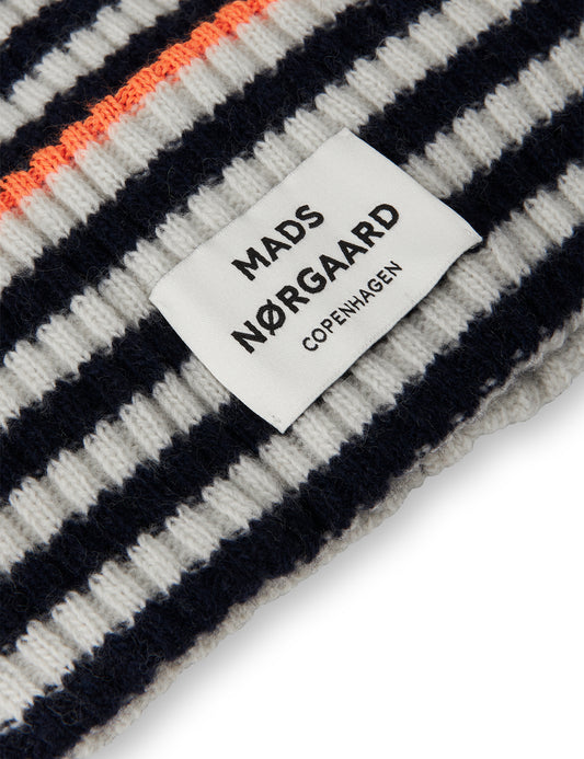 Recycled Iceland Anju Hat, Deep Well/Winter White