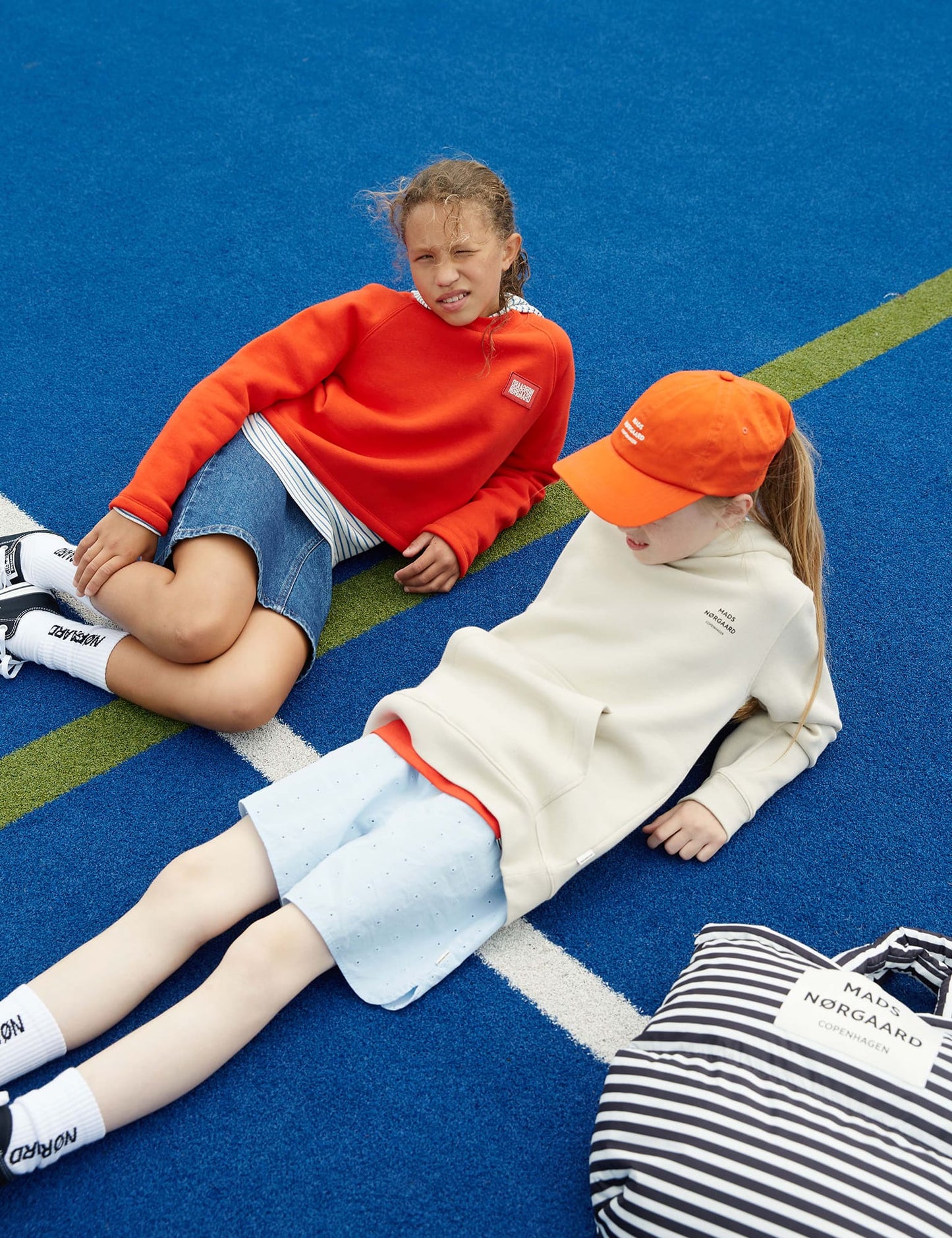 Standard Hudini Sweatshirt, Castle Wall