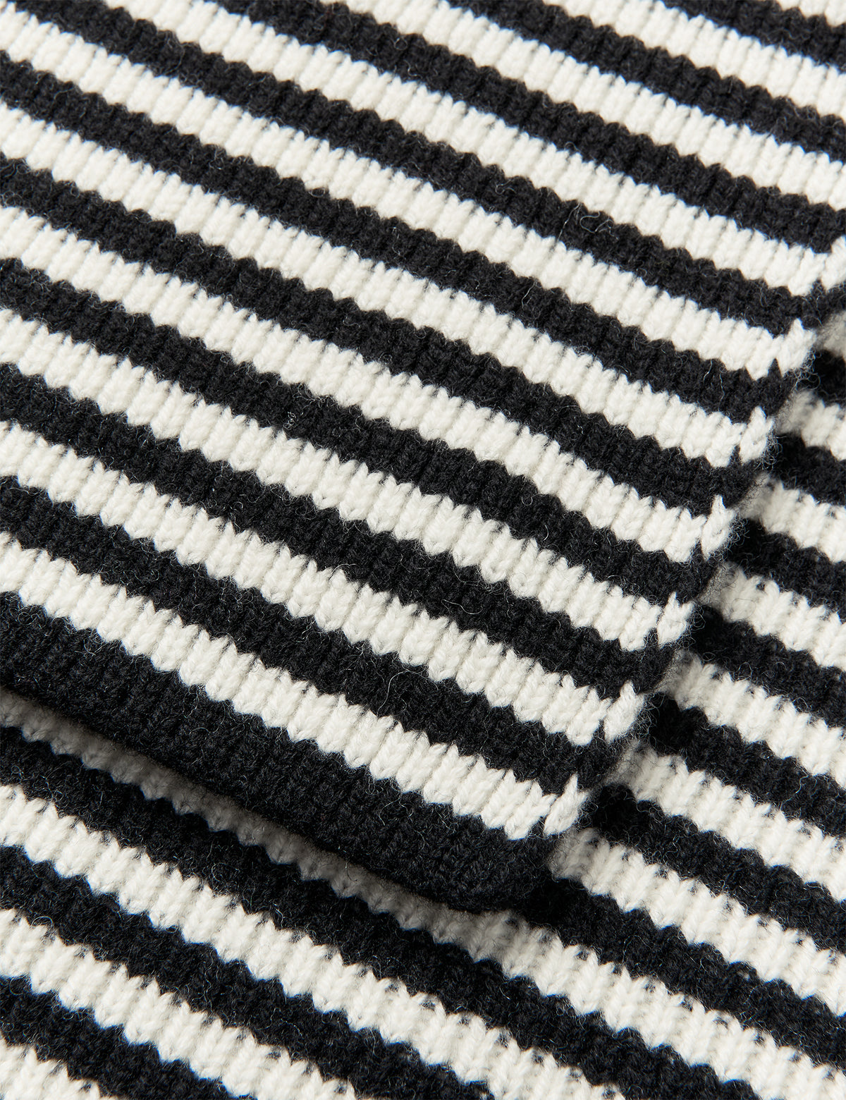 One Wool Freja Hooded Scarf, Black/Vanilla Ice