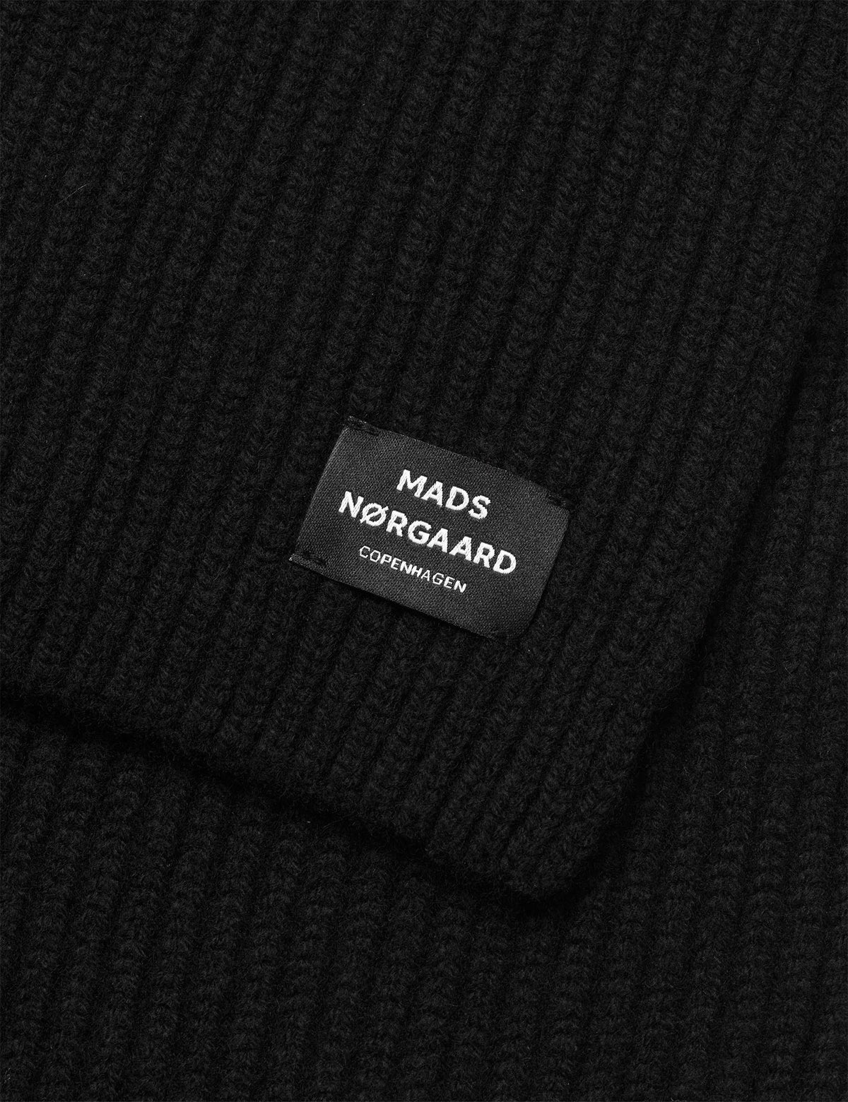 One Wool Basil Scarf, Black